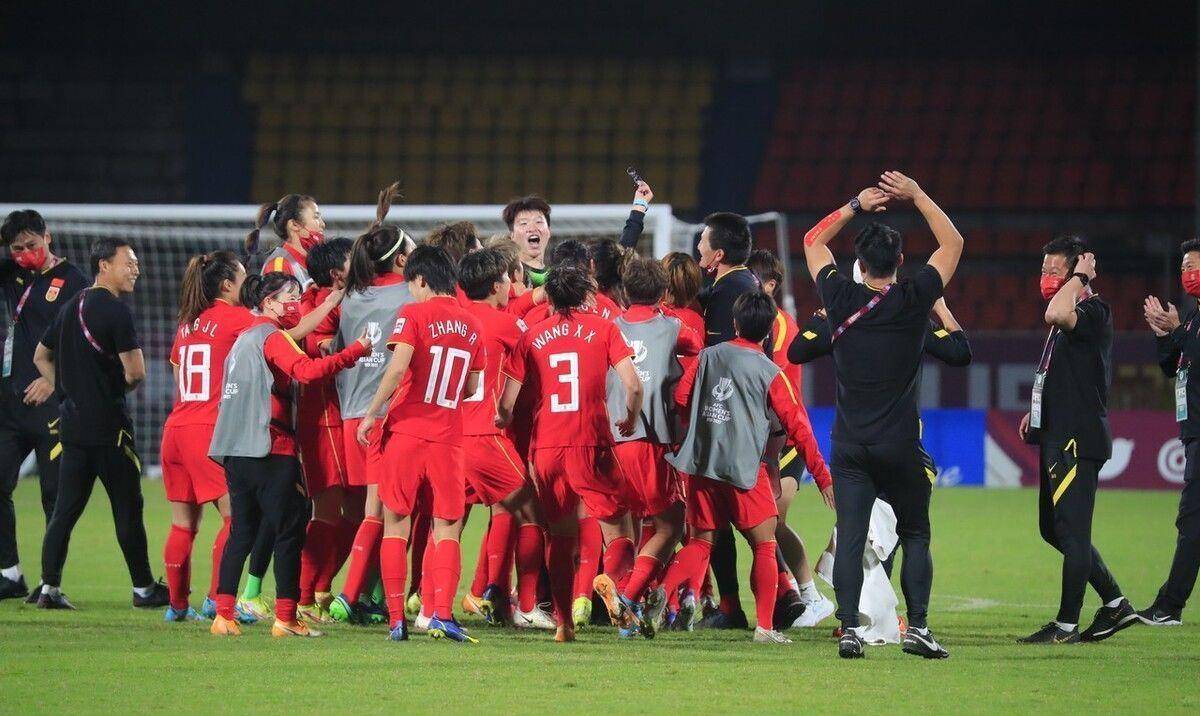 荷兰女足表现抢眼，闯入亚洲杯四强