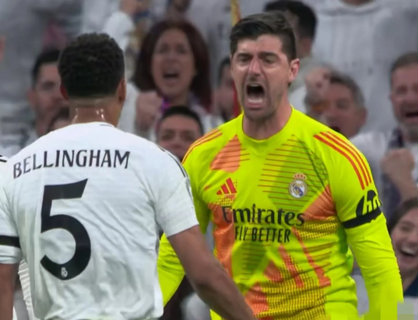 包含阿森纳中锋状态神勇，成为球队得分王的词条