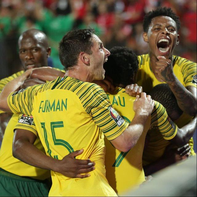 非洲巨星荣誉夺冠兴奋分享喜悦的简单介绍