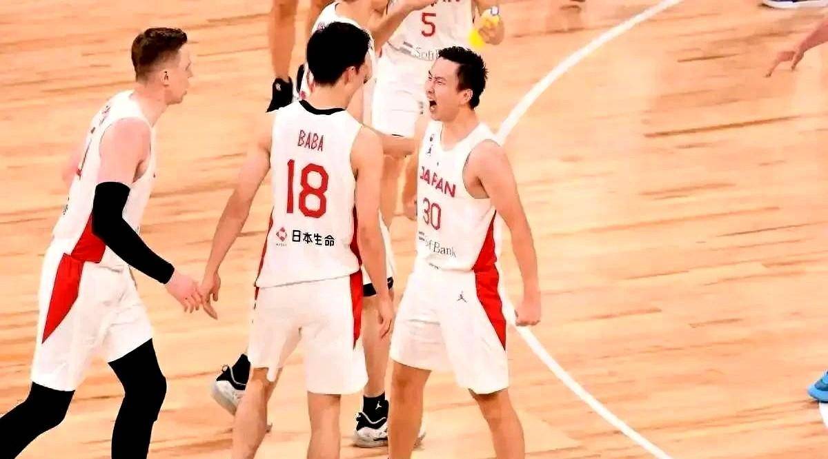 日本篮球队实力强劲,斩获冠军 日本篮球队实力强劲,斩获冠军