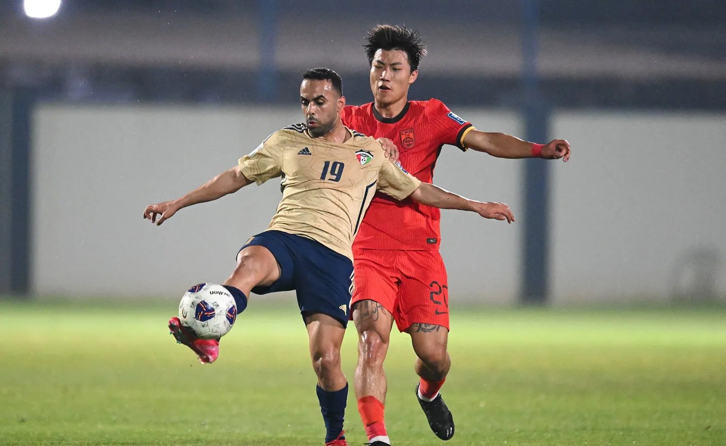 中国队力克英格兰队，张继科刷新纪录