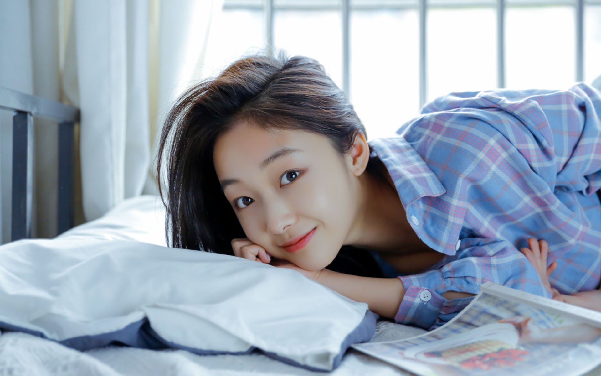 当库里放下话筒,布克接过篮球的权杖